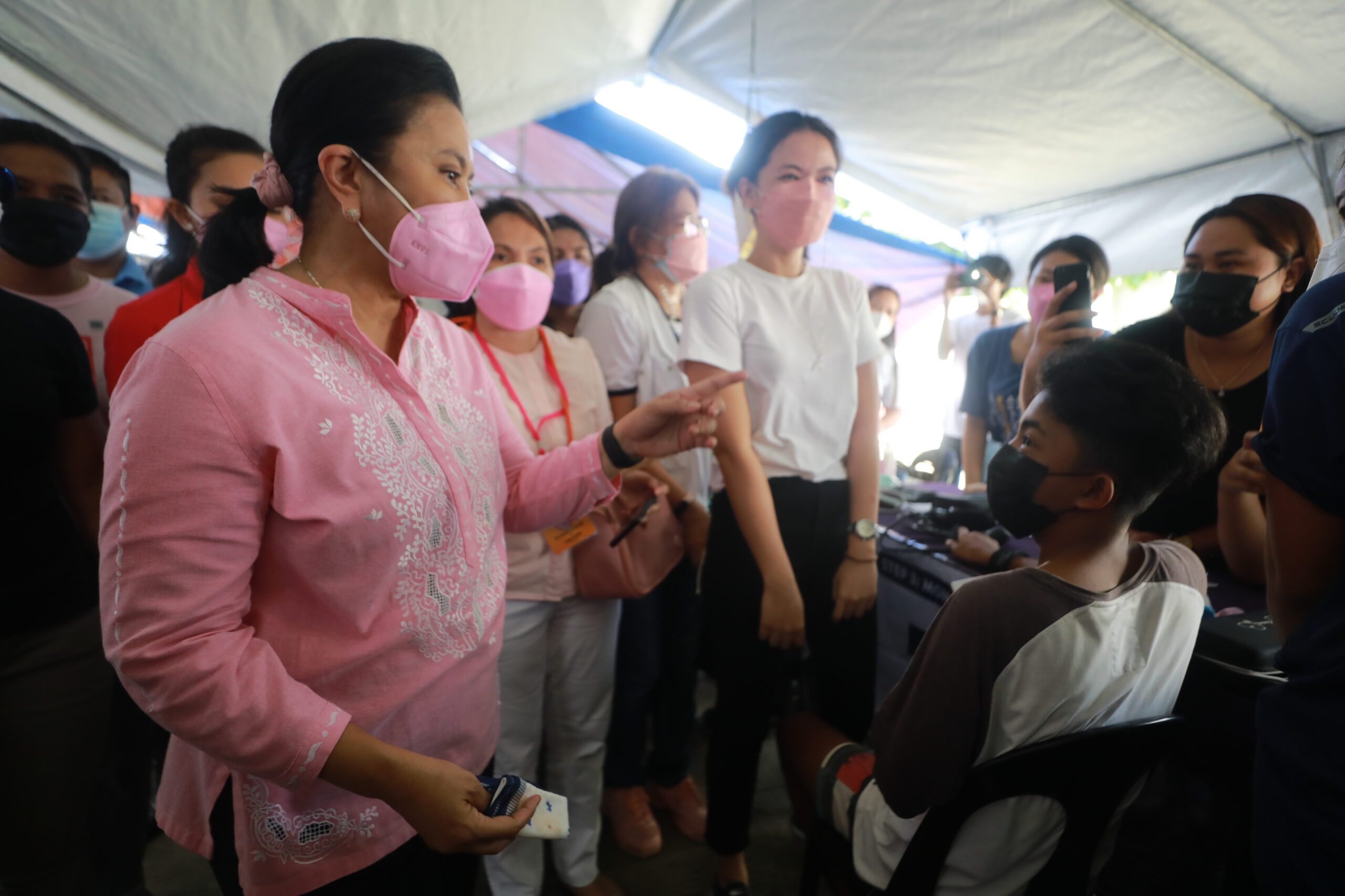 Catanduanes governor thanks Robredo for vaccine aid