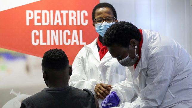 ‘Extreme’ vaccine discrimination risks leaving Africa behind – report
