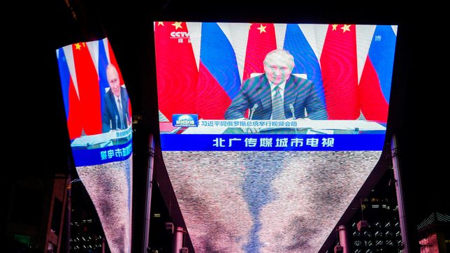 Putin and Xi cement partnership in face of Western pressure