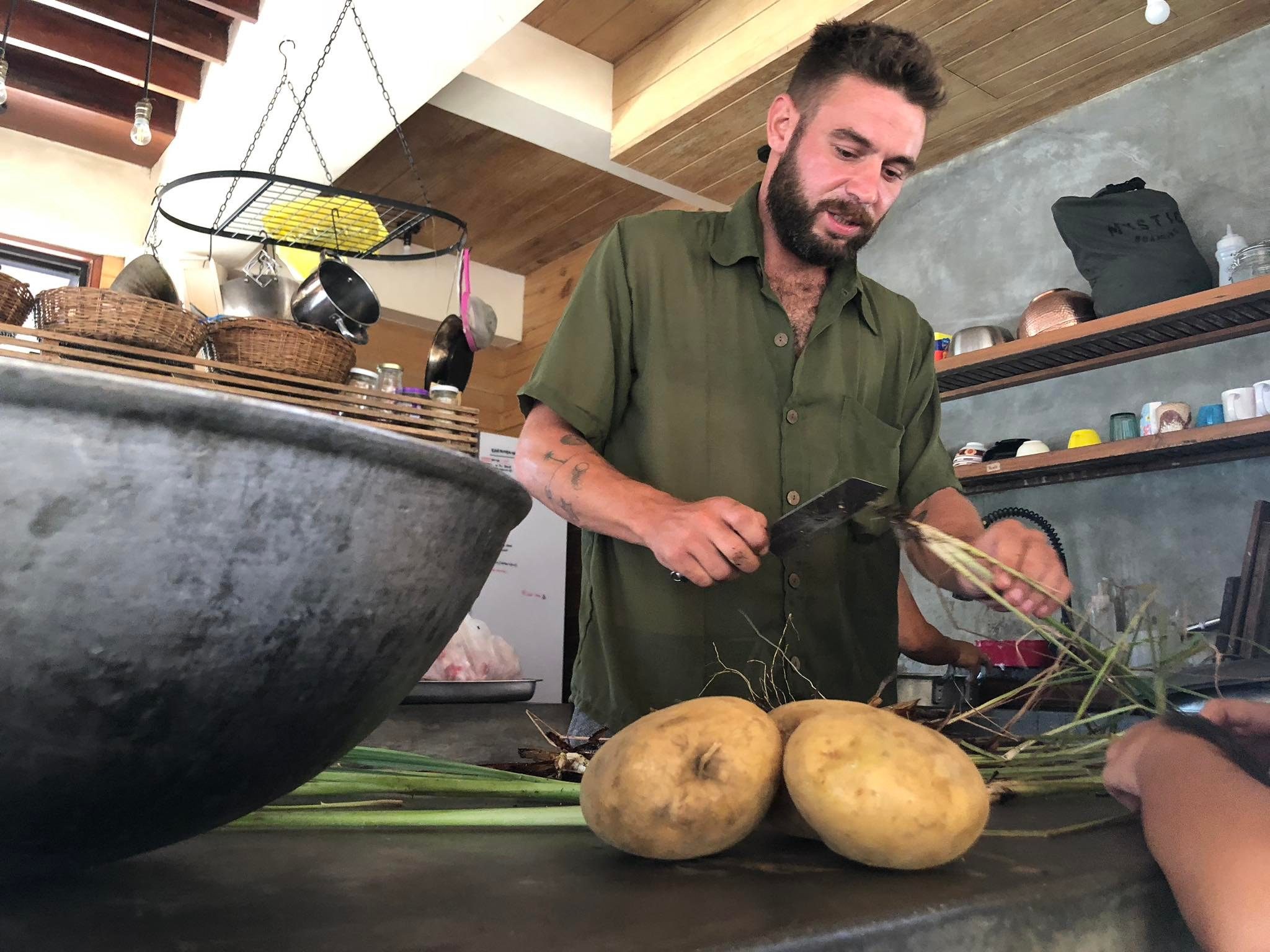 Swiss chef returns to Odette-ravaged Siargao to cook in community kitchen