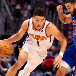 Devin Booker returns in Suns’ rout of Hornets