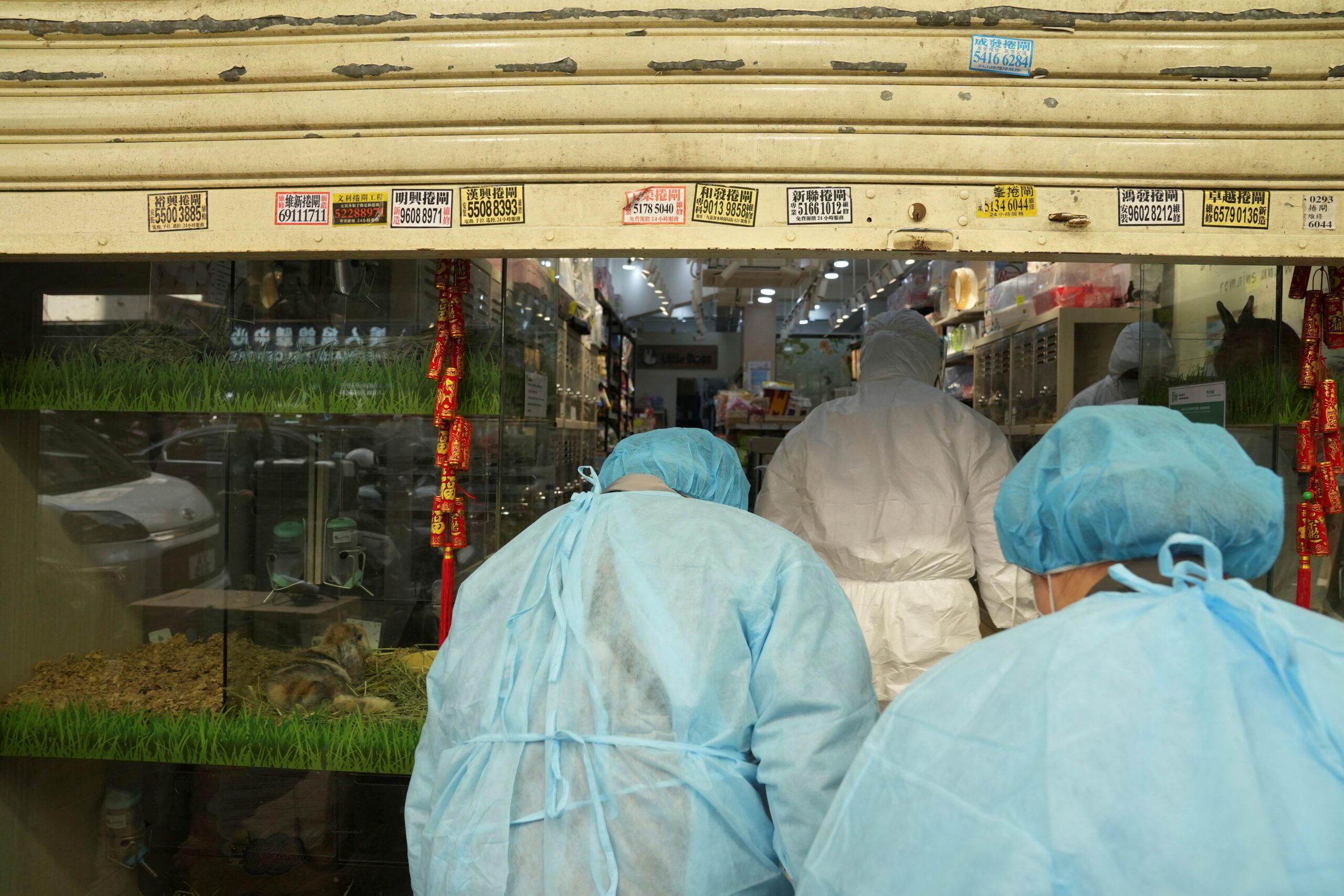Hong Kong health authorities warn of worsening COVID-19 outbreak