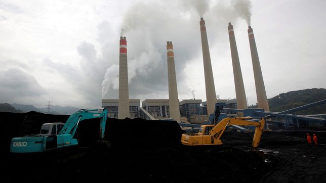 Indonesia talks on coal exports postponed as scores of ships in limbo