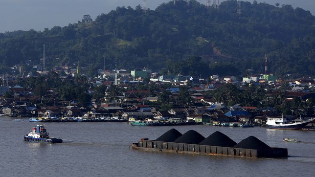 Indonesia allows 37 coal ships to leave as export ban eased