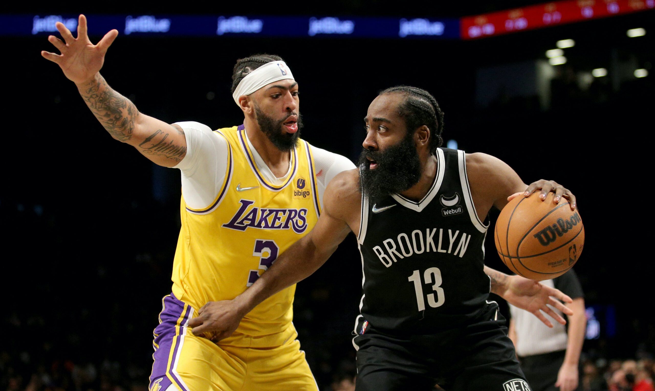 In Anthony Davis’ return, Lakers top Nets