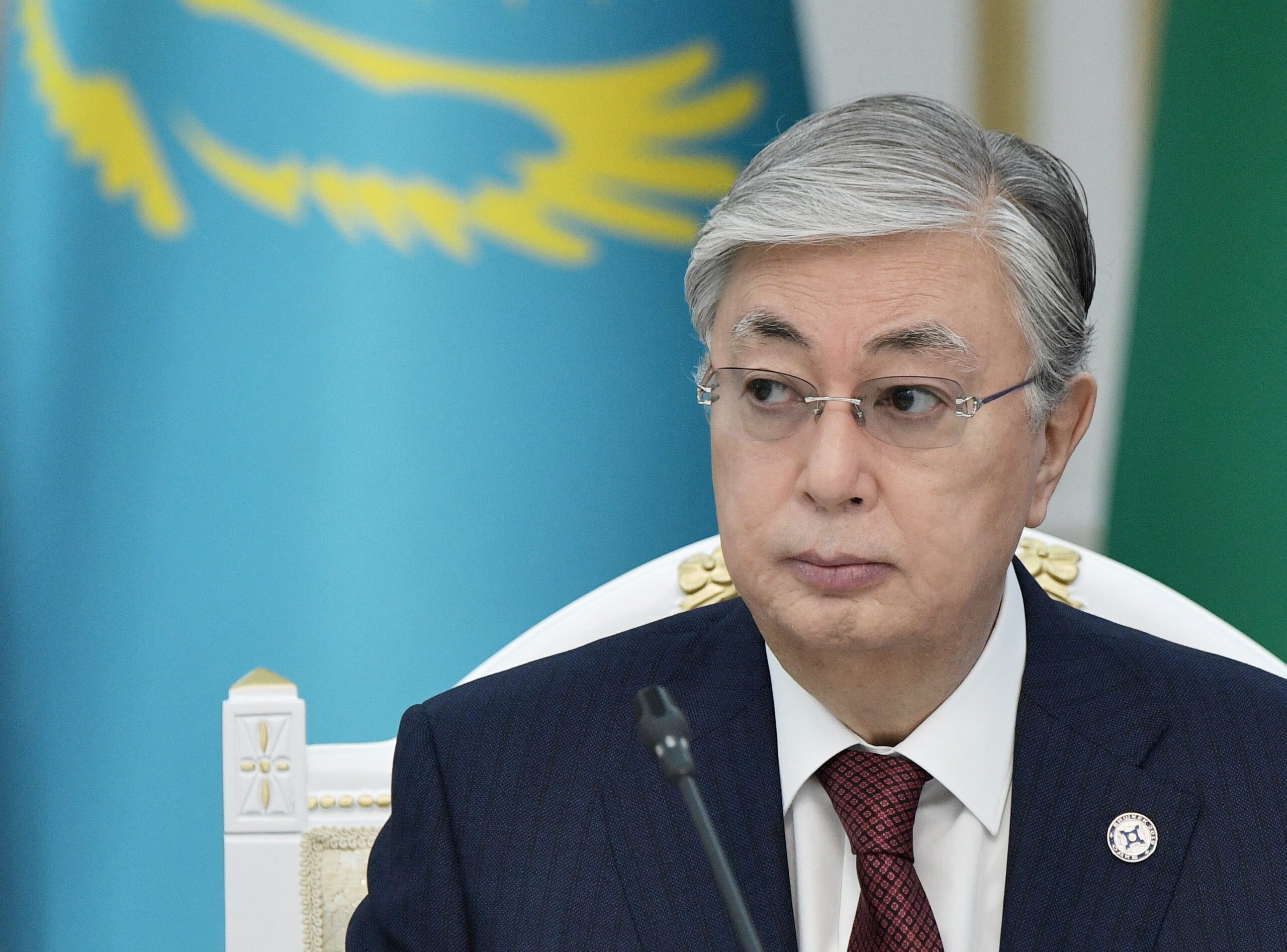 Kazakh president gives shoot-to-kill order to quell protests