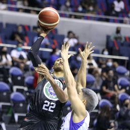 Abueva finds groove late as Magnolia frustrates Meralco in Game 1
