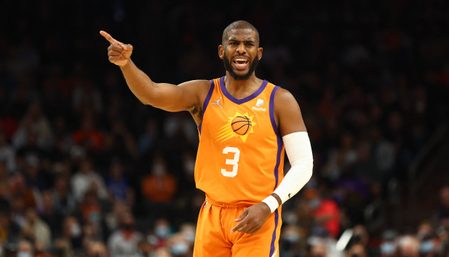 Suns’ odds take hit with Chris Paul injury
