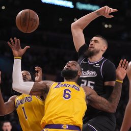 Playing without LeBron James, Lakers still punish Kings