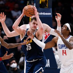 76ers hold off Wizards to take Game 1