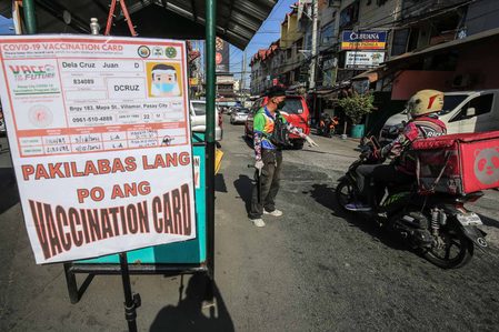 Amid COVID-19 surge, pres’l bets push for more vaccination, testing