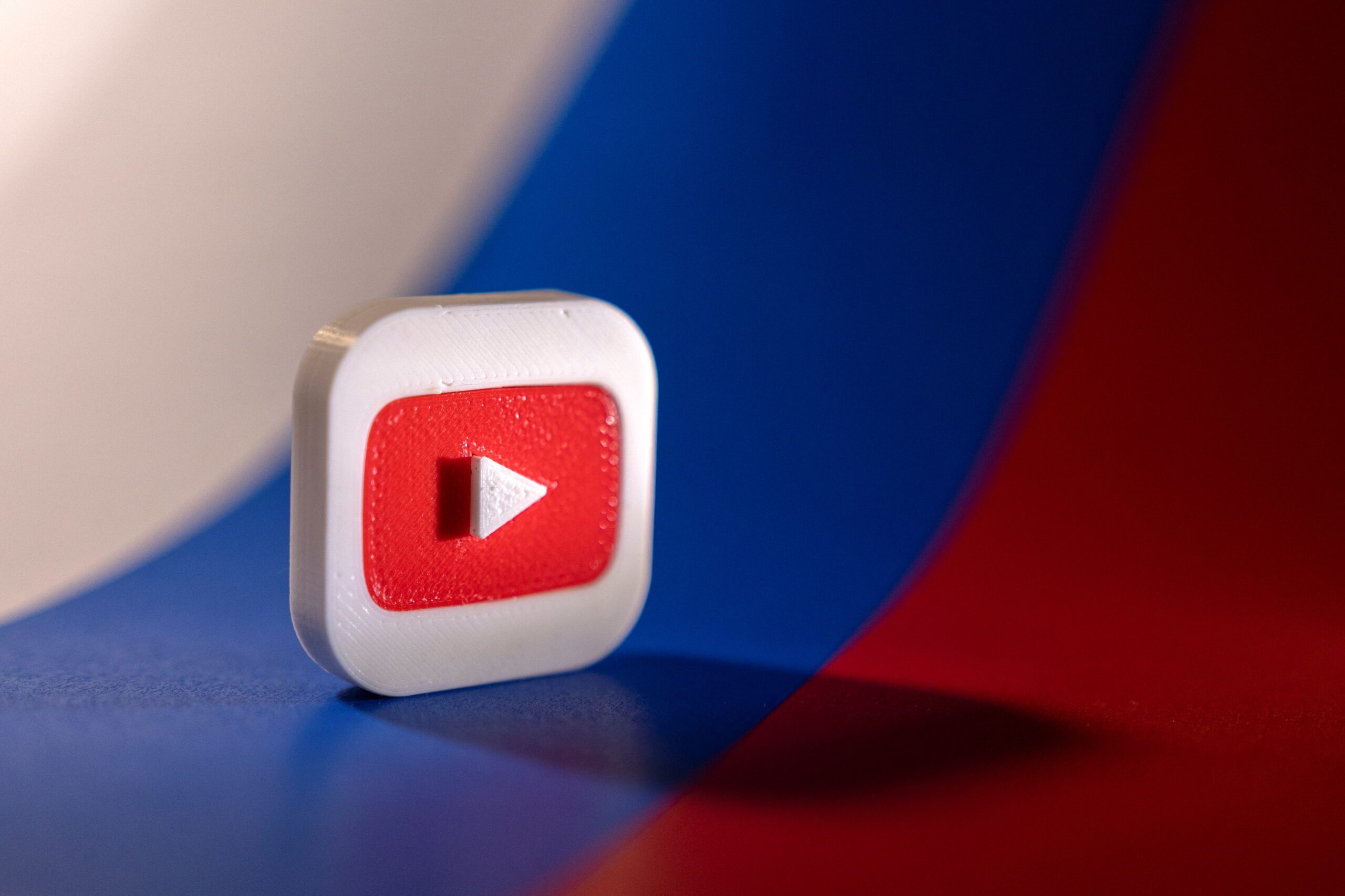 EU’s Breton wants Google, YouTube to ban war propaganda accounts