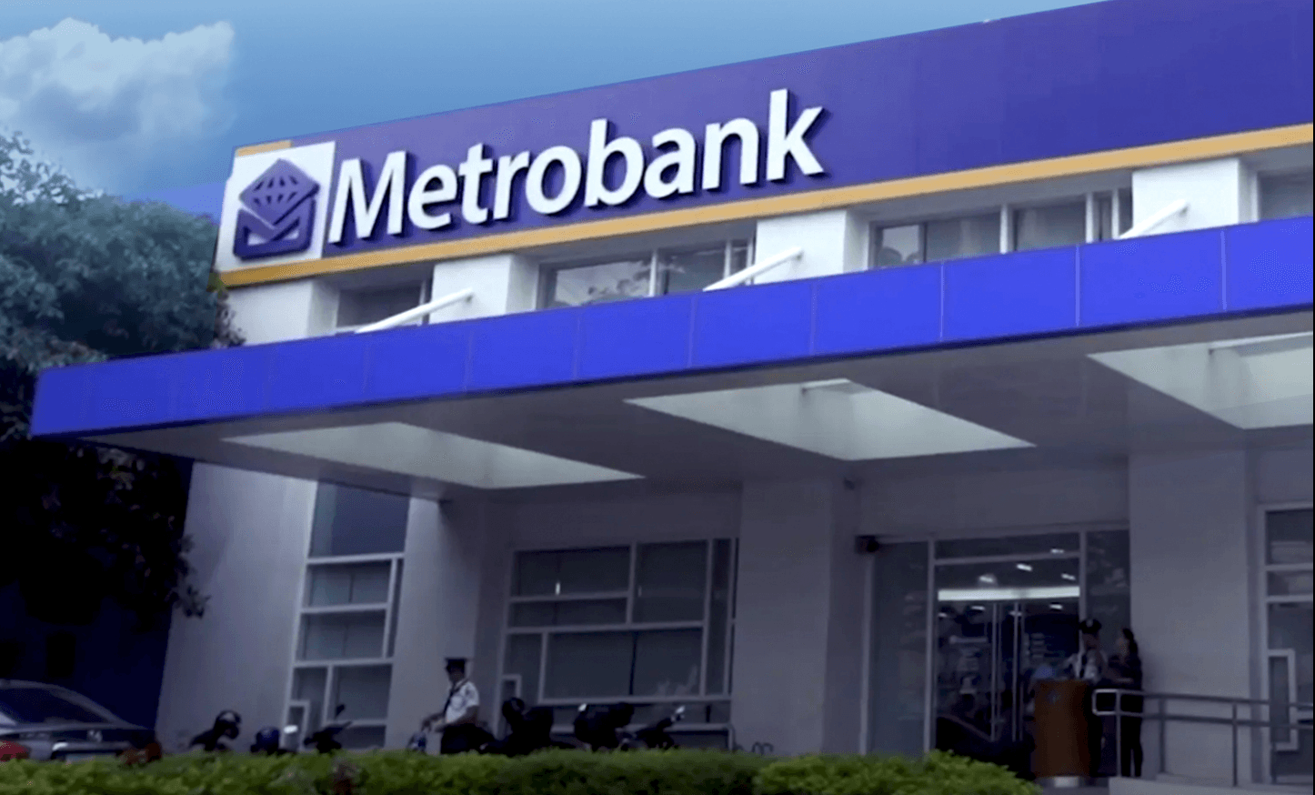 Metrobank net income climbs 60% in 2021