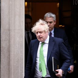Brexit talks resume in London as clock ticks down