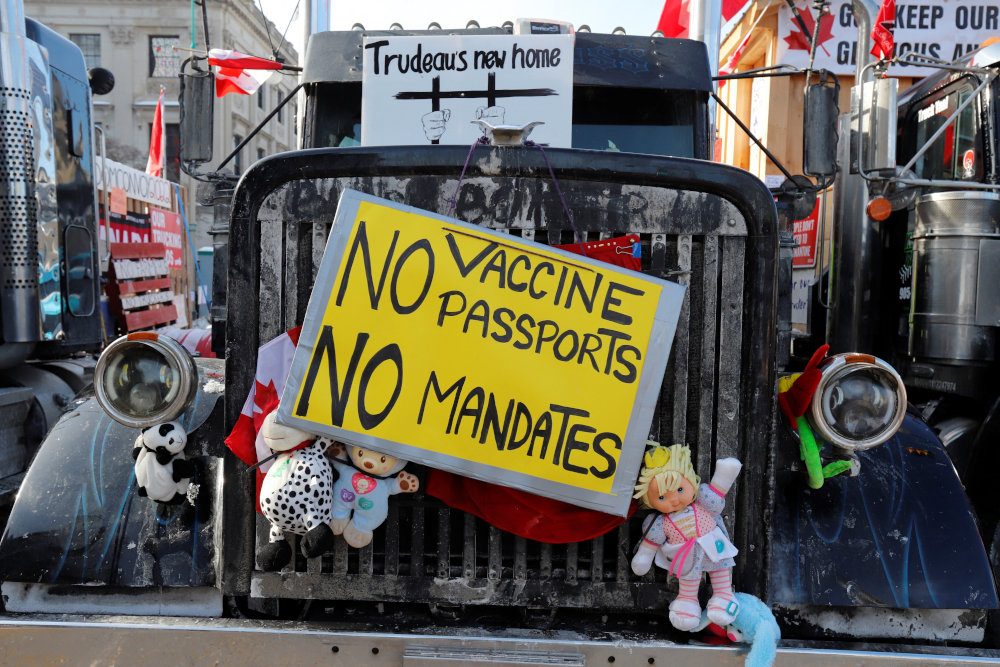 Canadian police seize fuel, remove oil tanker; court silences protesters’ horns