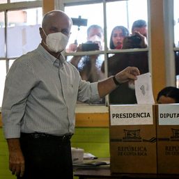 Ex-president, evangelical conservative lead Costa Rica early vote count
