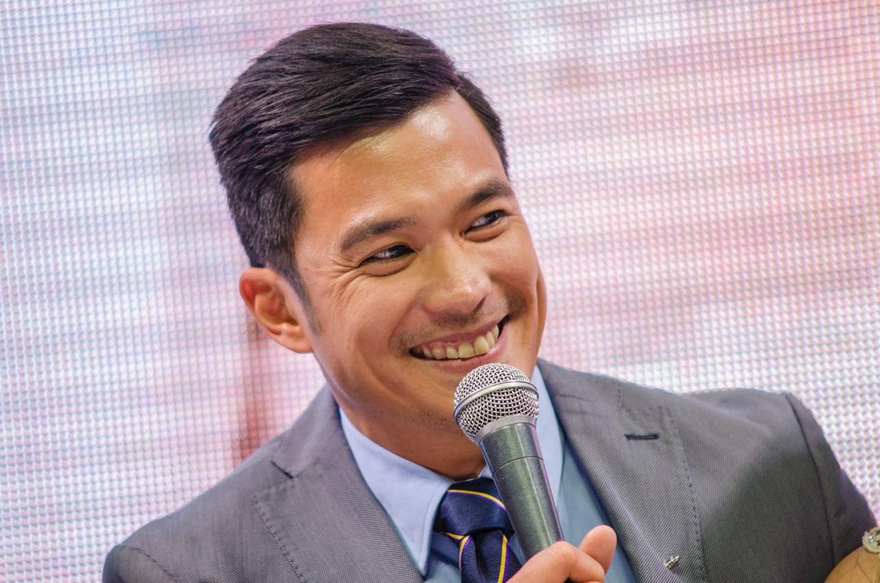Diether Ocampo rushed to hospital after car crash in Makati City