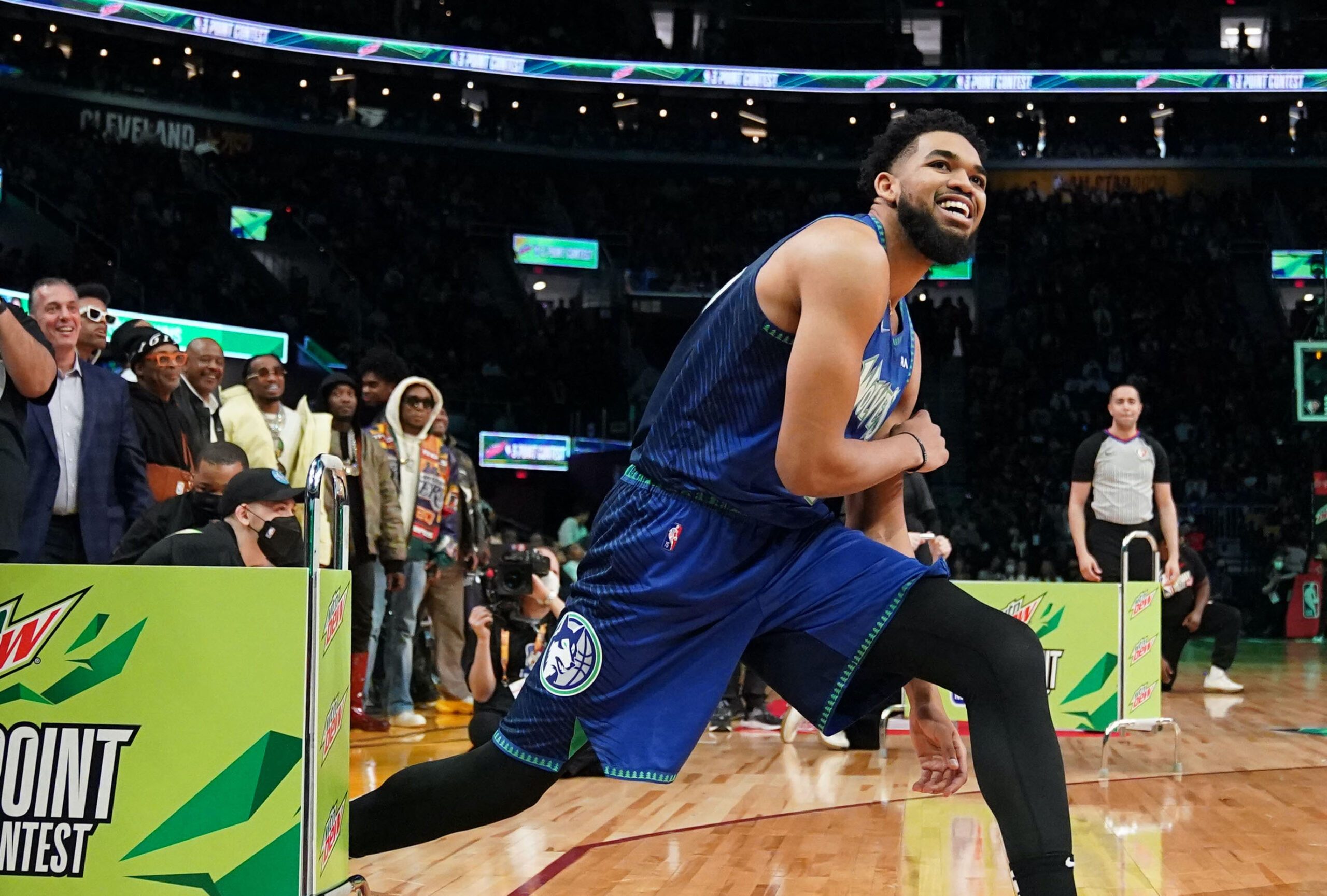 Karl-Anthony Towns looms large in 3-Point Contest