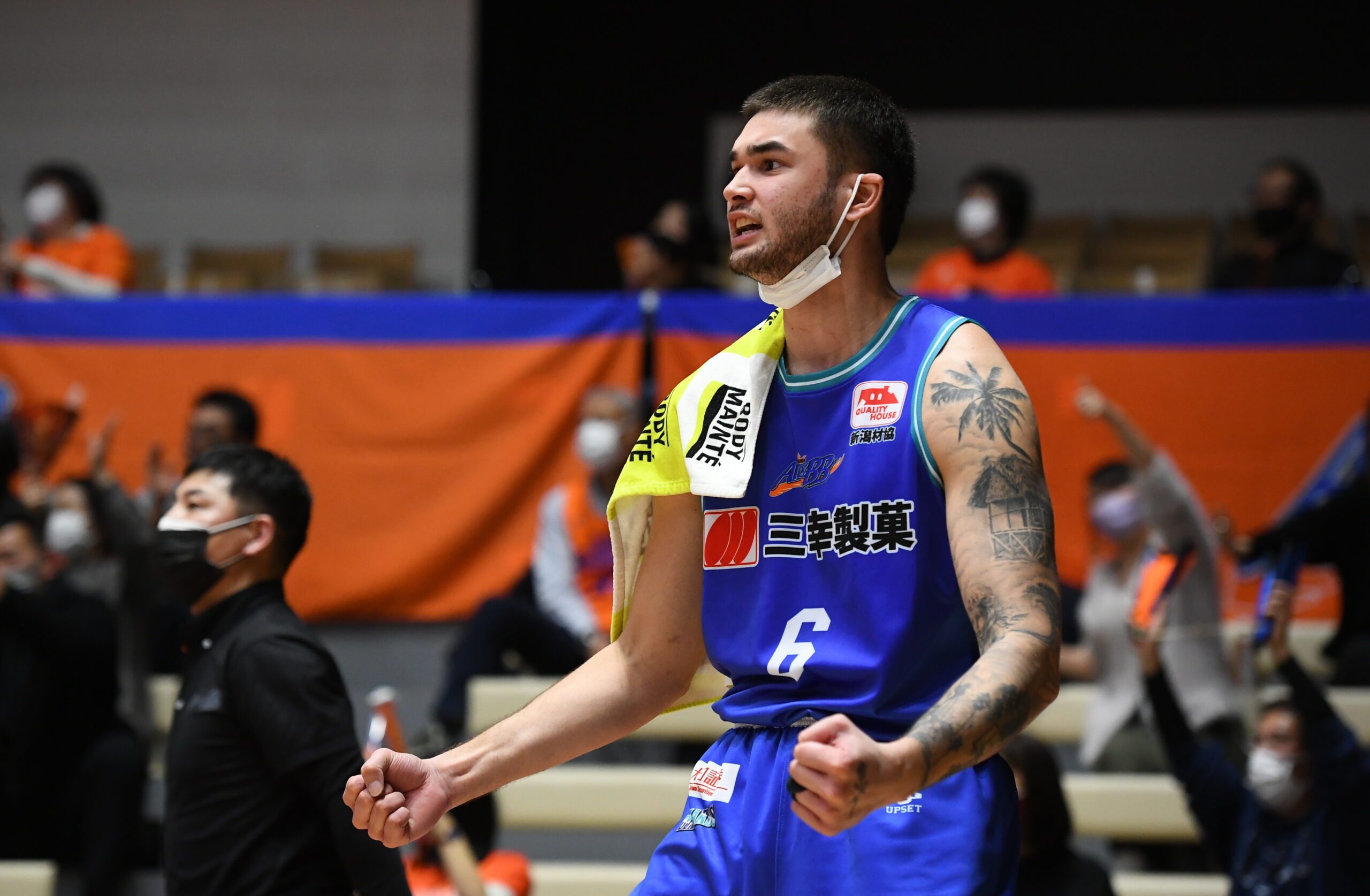 Kobe Paras stays in Japan, signs with B. League Division 2 team Altiri Chiba