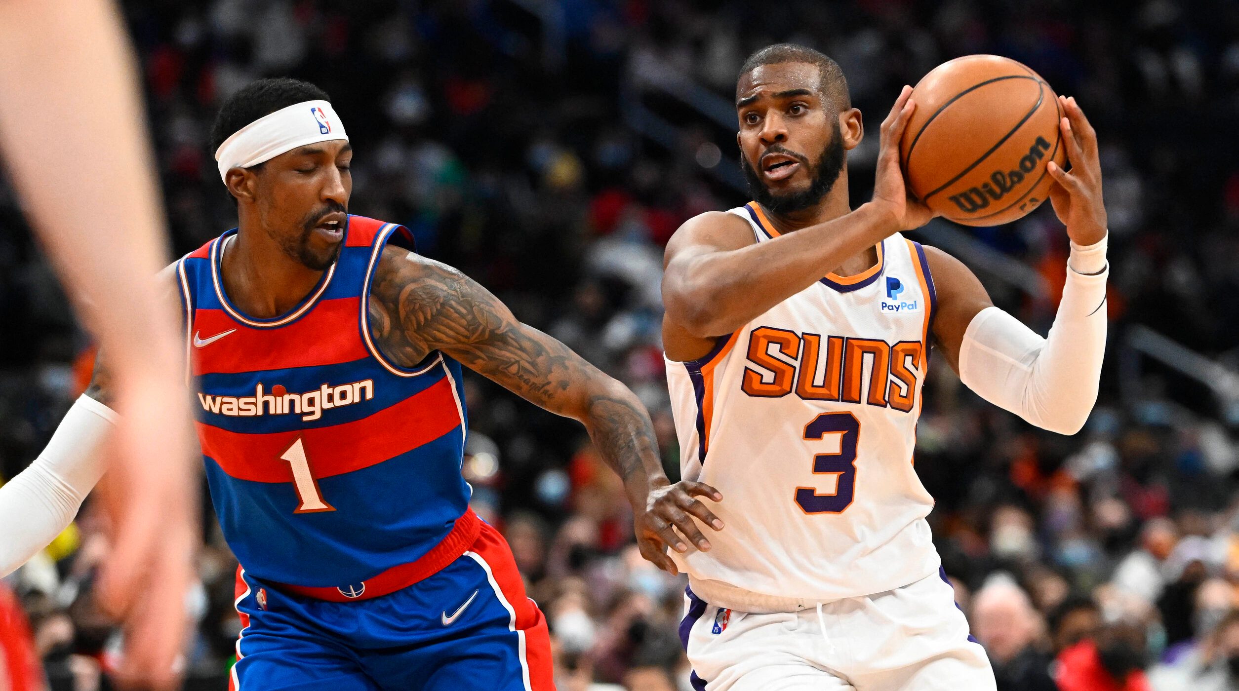 Suns bounce back from rare loss by routing Wizards