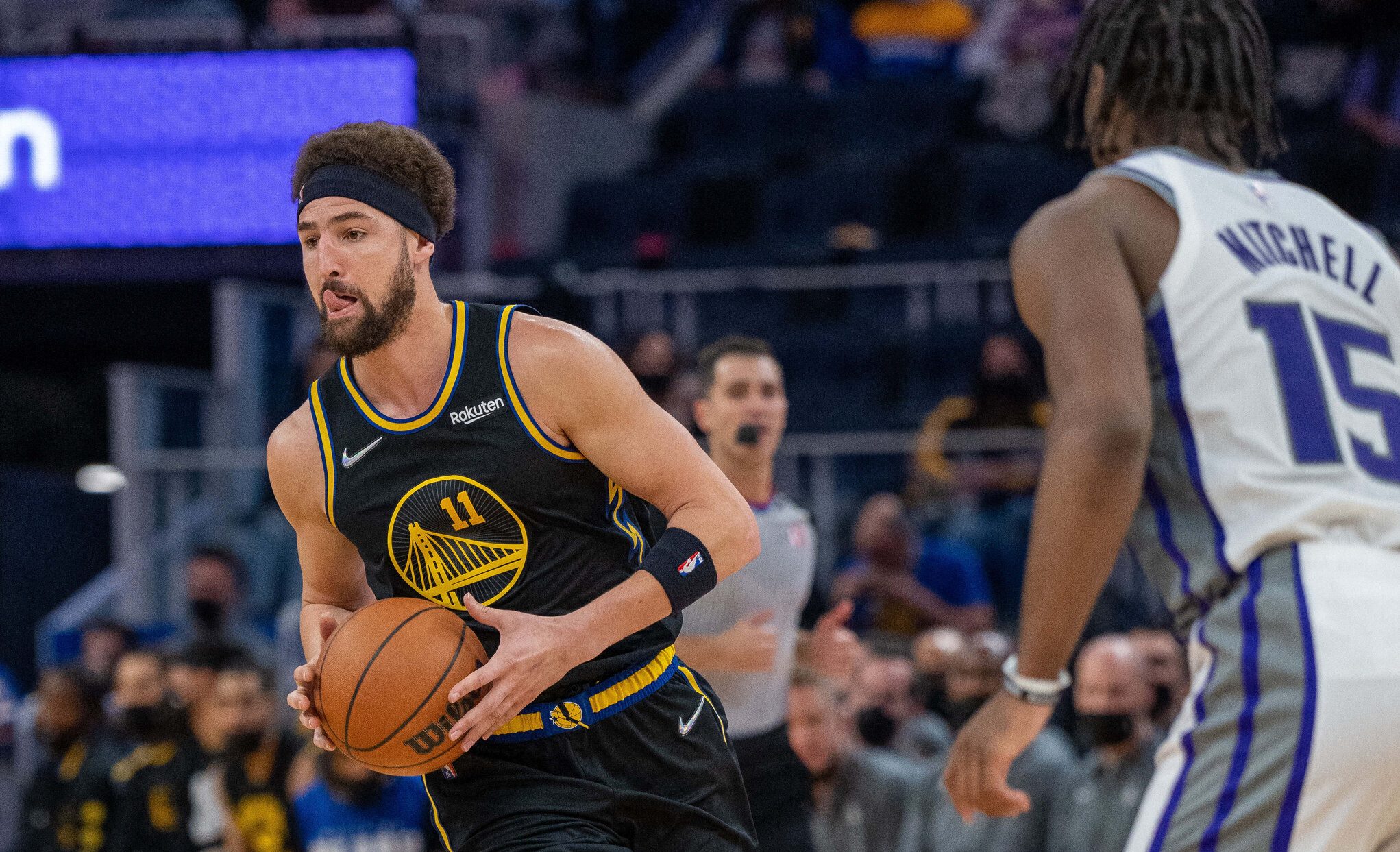 Klay Thompson’s 7 three-pointers carry Warriors past Kings