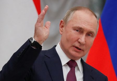 Putin accuses US of trying to lure Russia into war