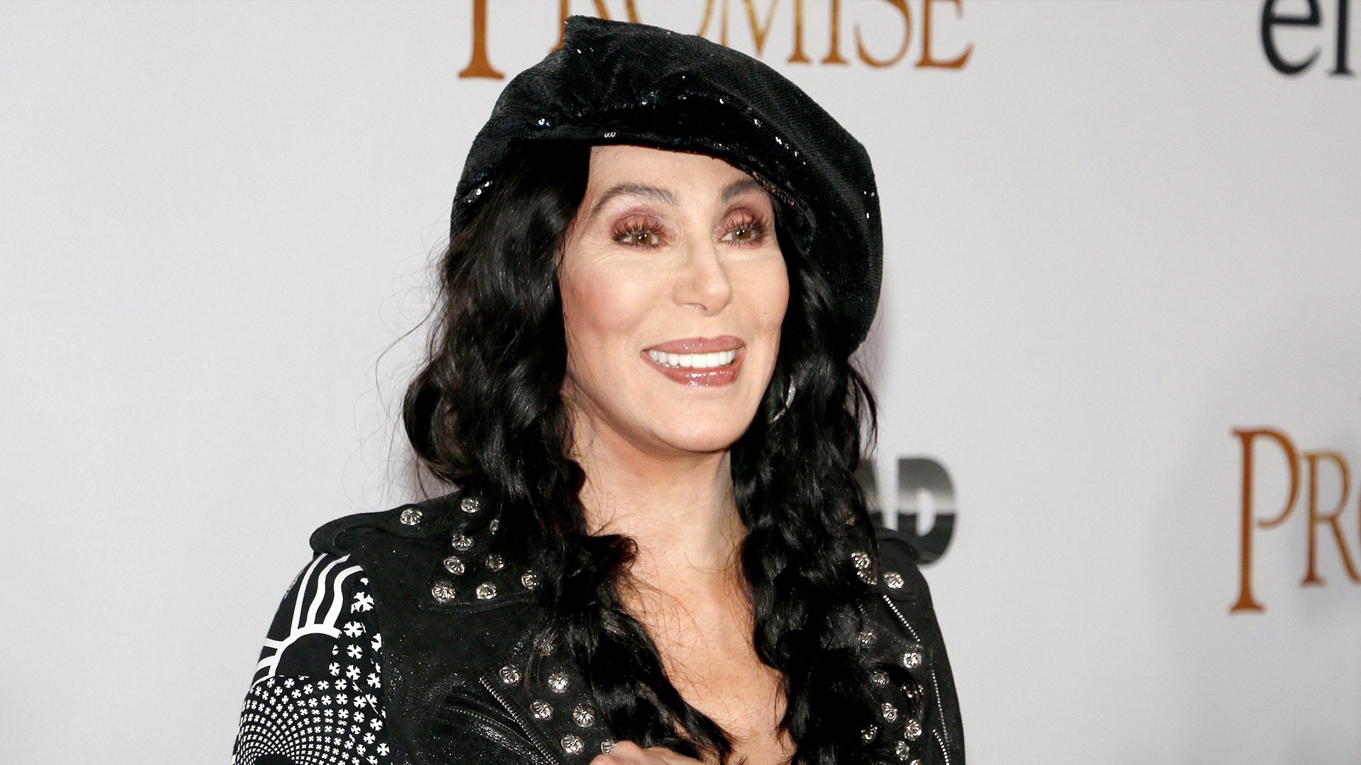 Cher on Leni Robredo: ‘Let women do it’