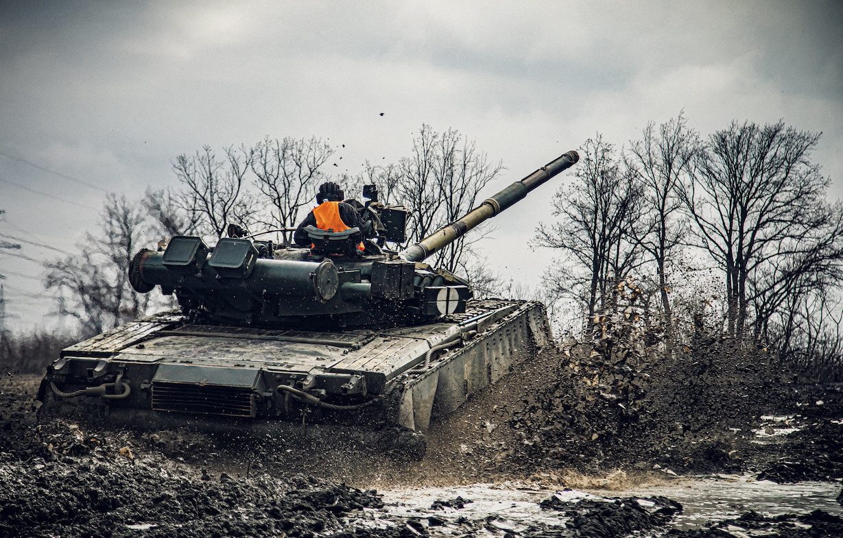 Rebels announce evacuation from east Ukraine as West says Russia hurtling towards war