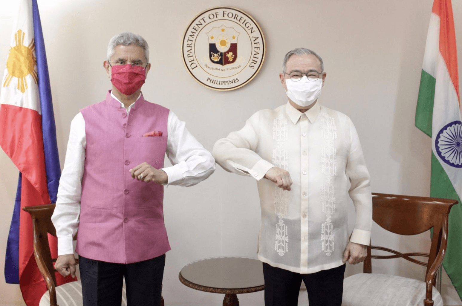 Seeking ‘new phase’ in ties, Indian foreign minister makes first visit to PH