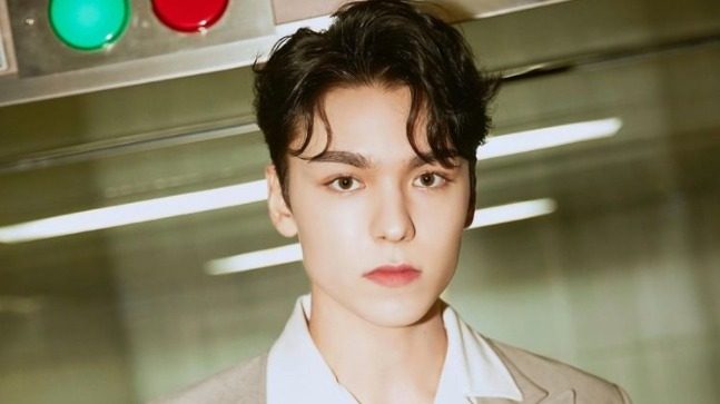 SEVENTEEN’s Vernon tests positive for COVID-19