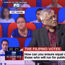 Walden Bello is disruptor of first VP debate, calls Sara Duterte a ‘coward’