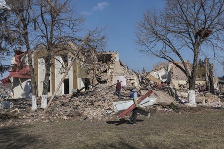 ICC prosecutor calls for international support in Ukraine war-crimes probe