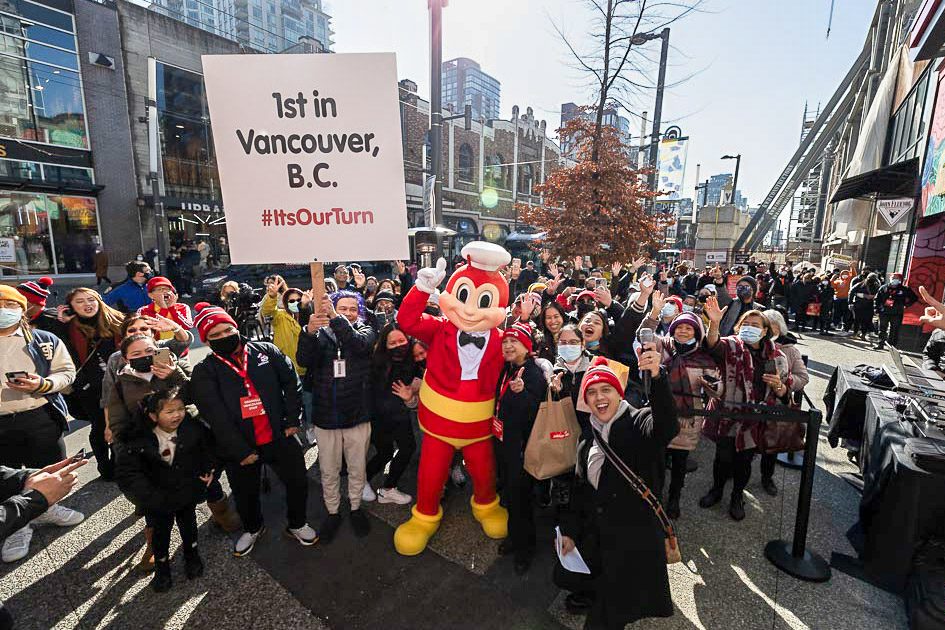 LOOK: Jollibee opens first store in Vancouver, thousands line up