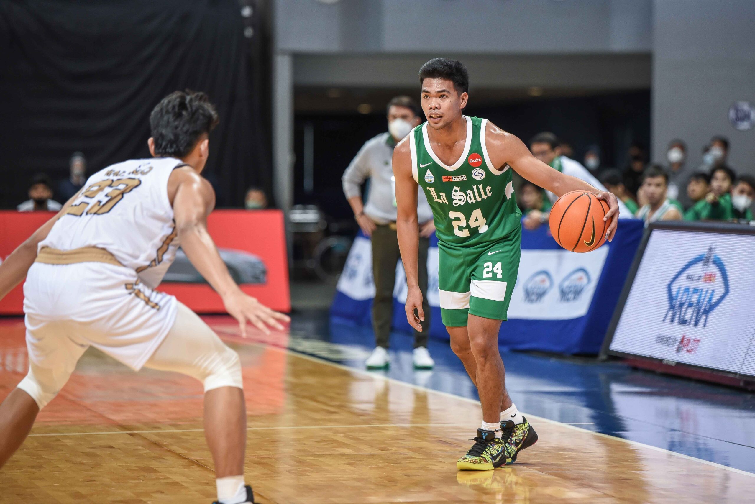 Nonoy sizzles as La Salle outlasts NU for 2-0 start