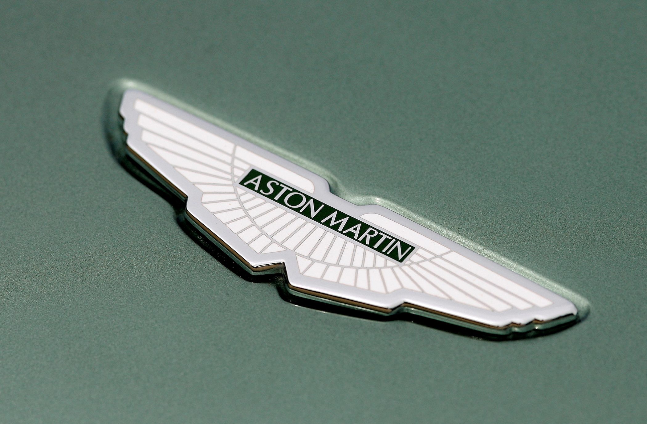 Jaguar, Aston Martin pause Russian deliveries over sanctions