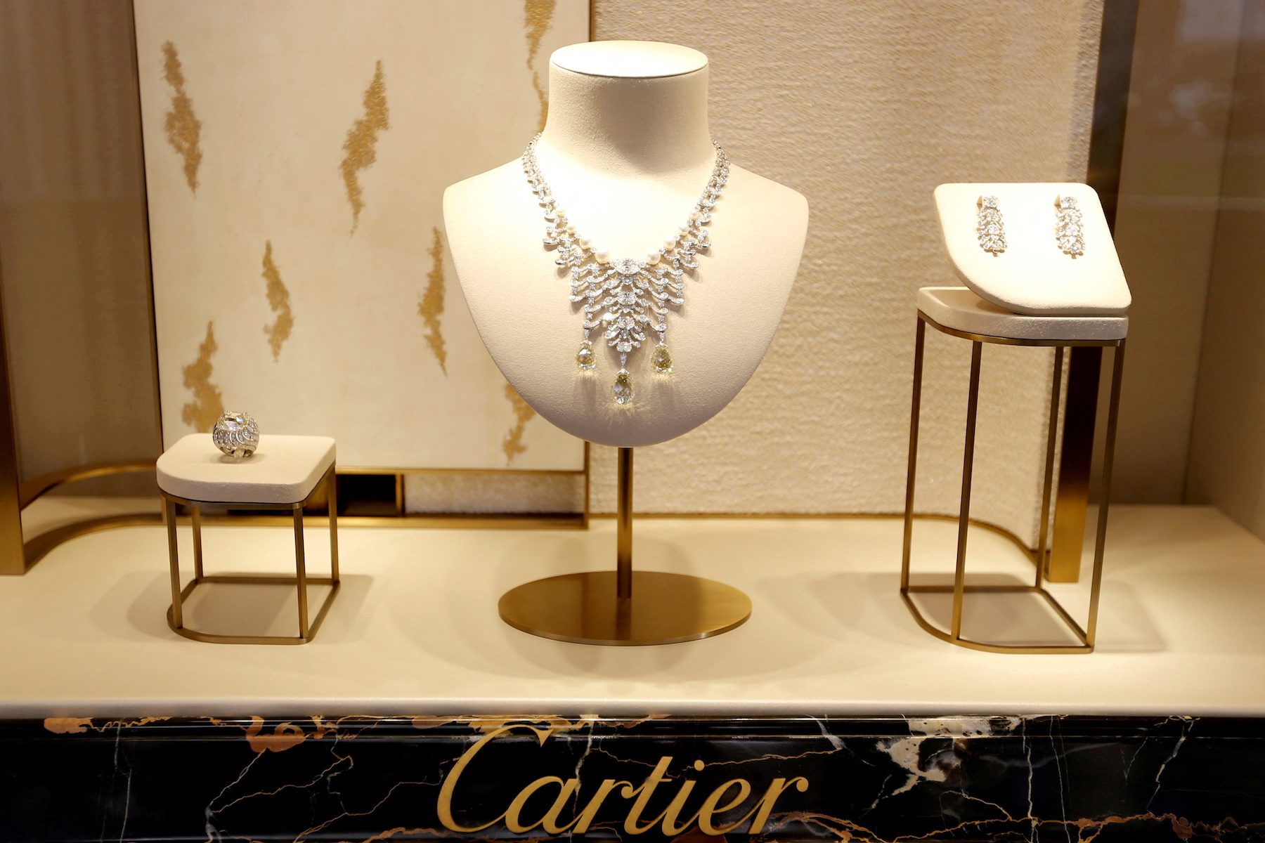 Cartier lawsuit accuses Tiffany of stealing luxury jewelry trade secrets