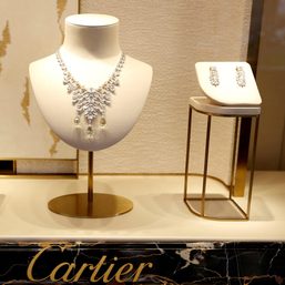 Robbers steal jewels worth 10 million euros from Paris Bulgari store