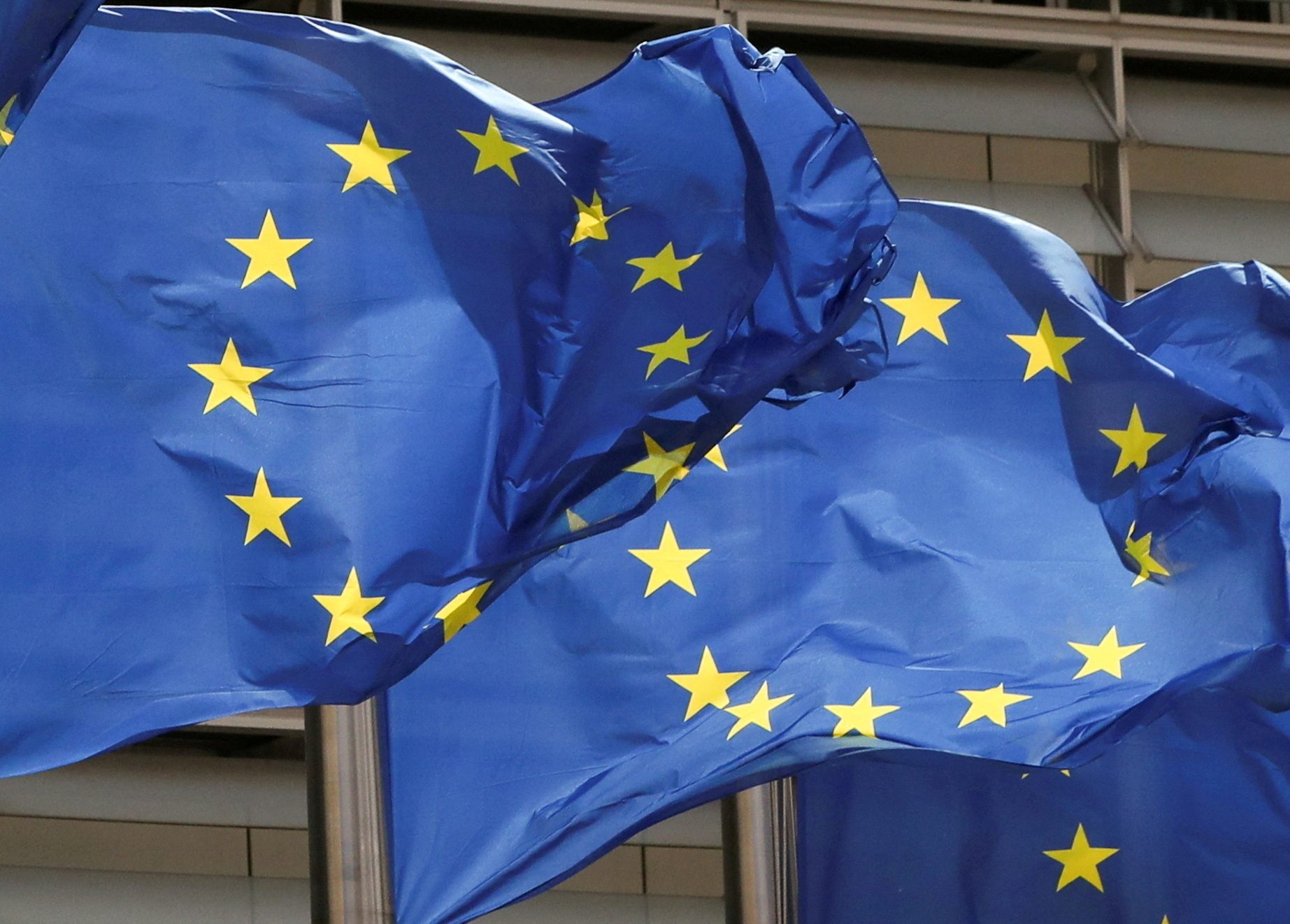 EU grants Ukraine candidate status, ‘beginning a long journey together’