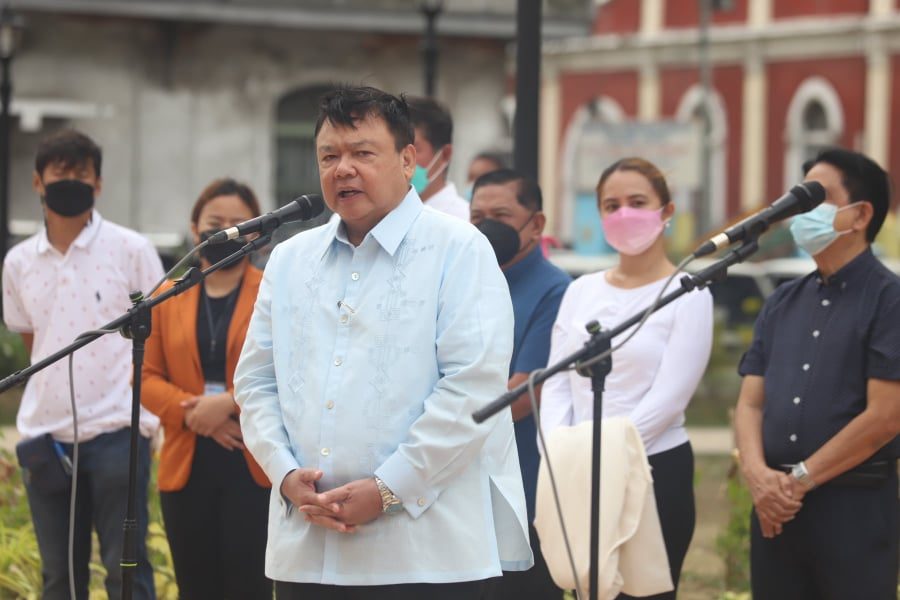 Ombudsman clears Iloilo City mayor in ex-city health official’s coercion complaint
