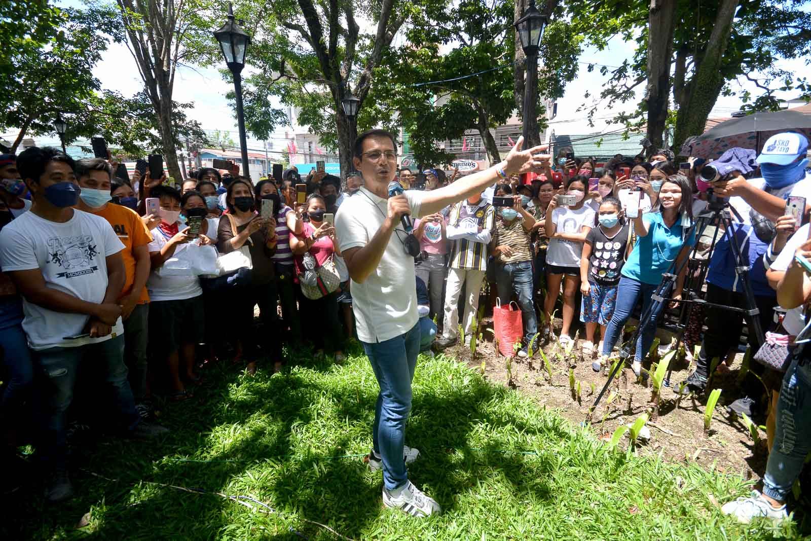Isko Moreno: ‘Pagkakaisa’ can’t feed hungry Filipinos