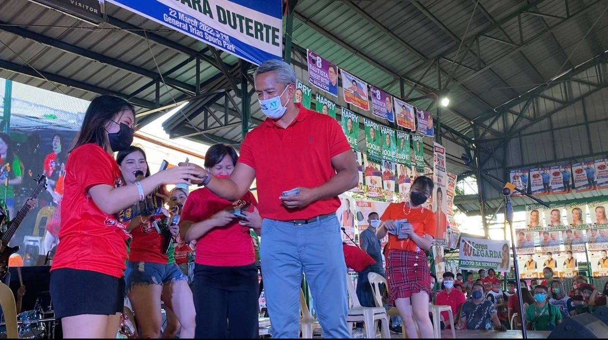 Remulla justifies giving cash at Uniteam rally: ‘Wala pa naman si Marcos doon’