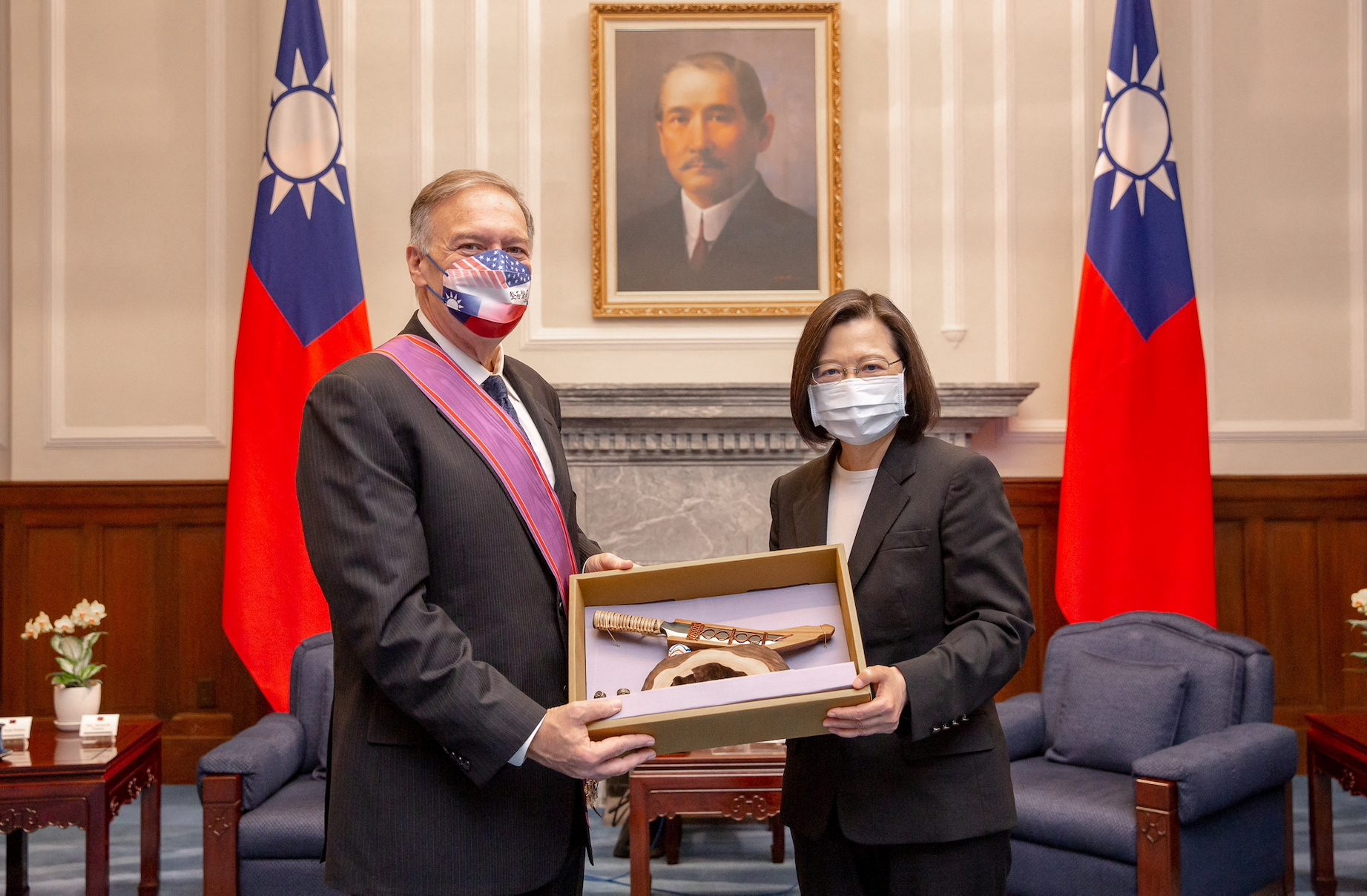 Taiwan honors former top US diplomat Pompeo; China calls him ‘despicable’