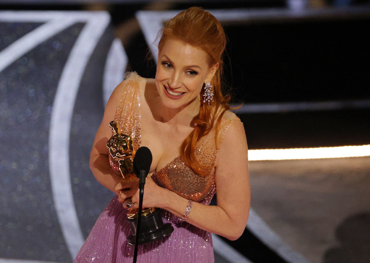 Jessica Chastain wins best actress Oscar for ‘The Eyes of Tammy Faye’