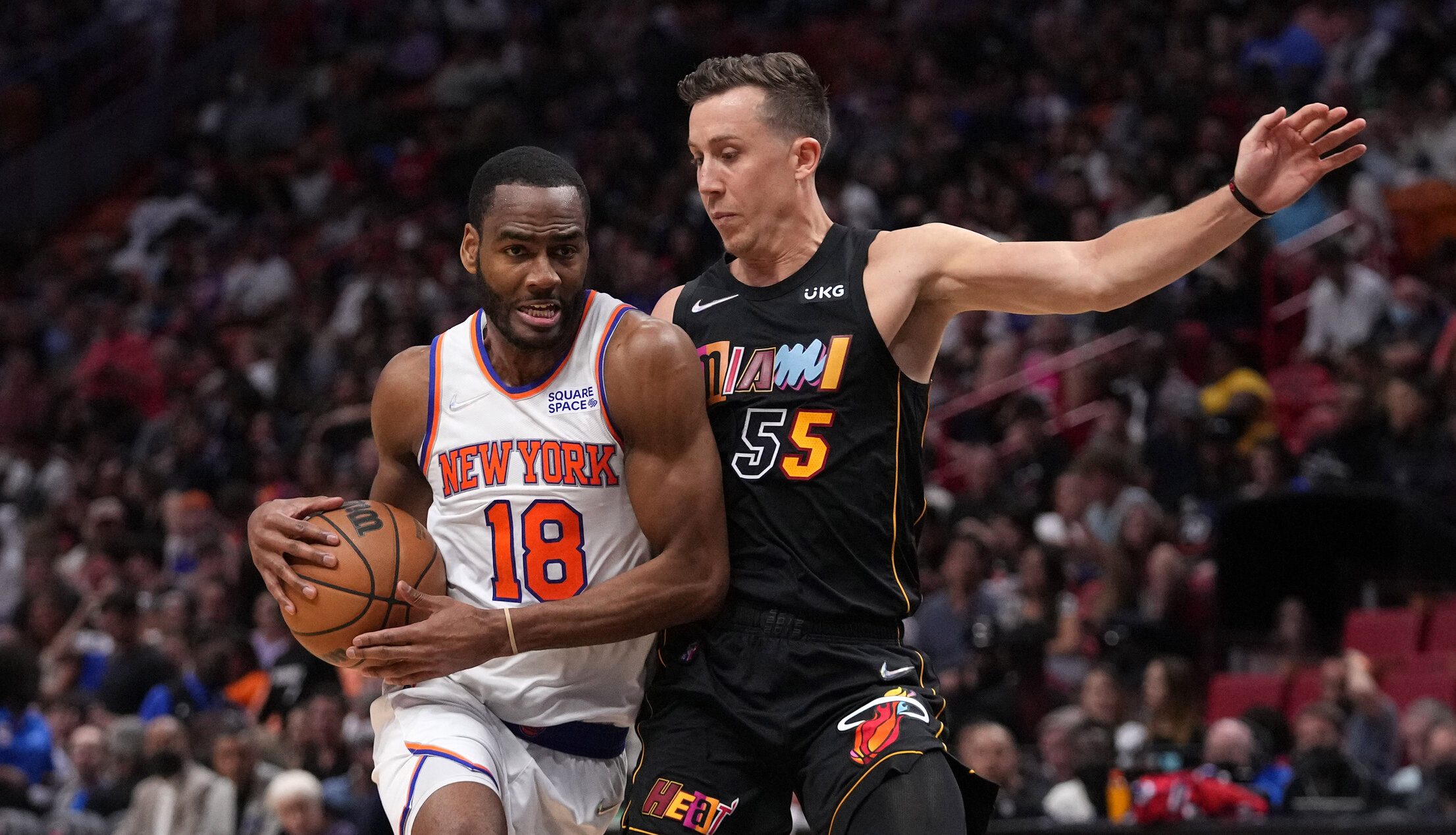 Knicks’ 4th-quarter comeback stuns Heat