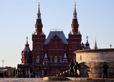Retreat from Russia riddled with risks for Western banks