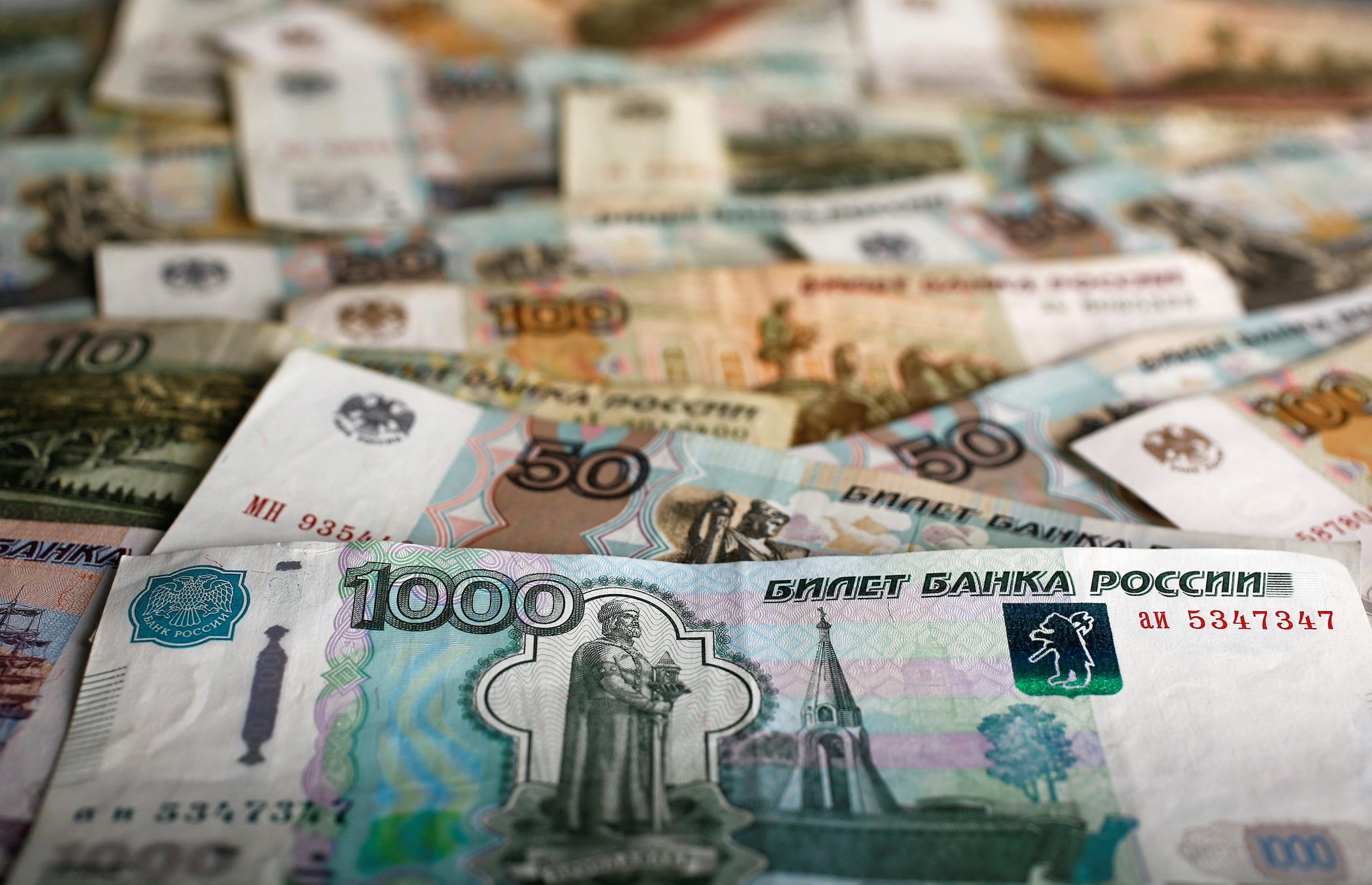 Russia eyes gas-for-roubles template for foreign Eurobond payments