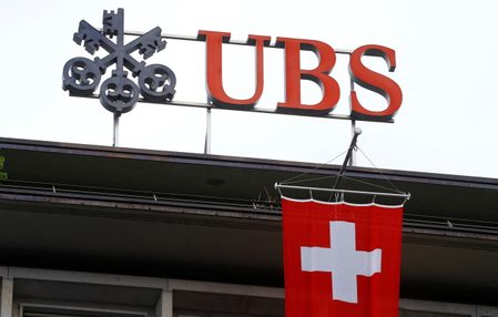 Russians have up to $213 billion stashed offshore in Swiss banks