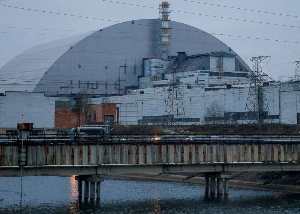 All Chernobyl staff who wanted to leave are out, UN nuclear watchdog says