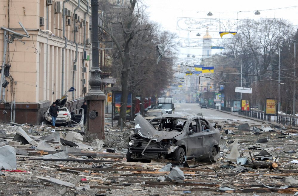 Ukrainians say they are fighting on in biggest city yet claimed by Russia