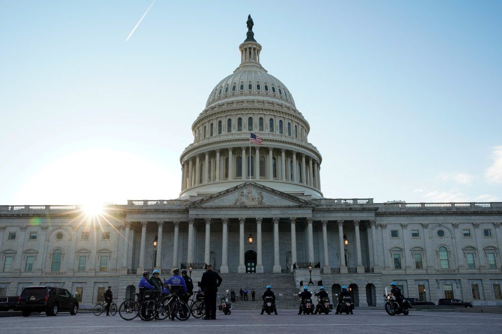 US House approves Ukraine aid, Russia oil ban, funds averting US gov’t shutdown